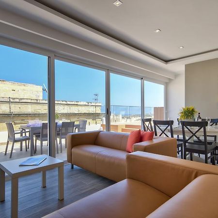 Valletta Luxe 3-Bedroom Duplex Penthouse With Sea View Terrace And Jacuzzi Esterno foto