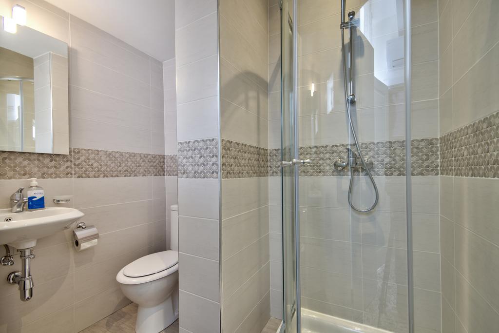 Valletta Luxe 3-Bedroom Duplex Penthouse With Sea View Terrace And Jacuzzi Esterno foto