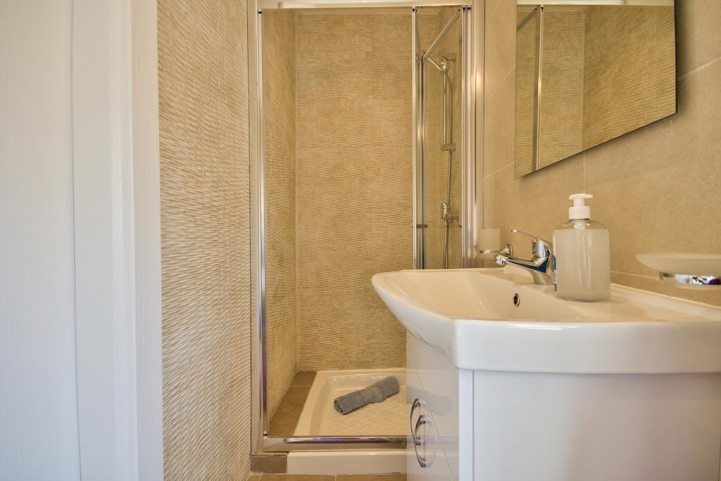 Valletta Luxe 3-Bedroom Duplex Penthouse With Sea View Terrace And Jacuzzi Esterno foto