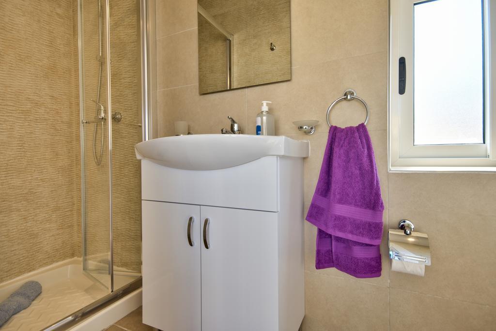 Valletta Luxe 3-Bedroom Duplex Penthouse With Sea View Terrace And Jacuzzi Esterno foto