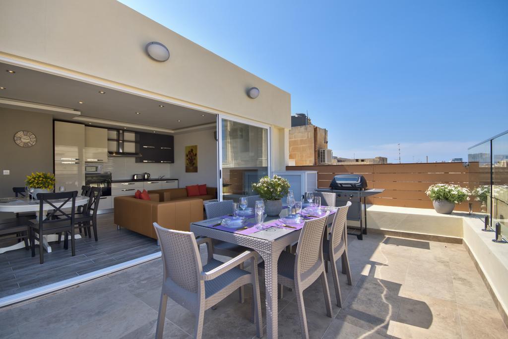 Valletta Luxe 3-Bedroom Duplex Penthouse With Sea View Terrace And Jacuzzi Esterno foto